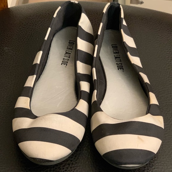 Striped Flats - Picture 1 of 4